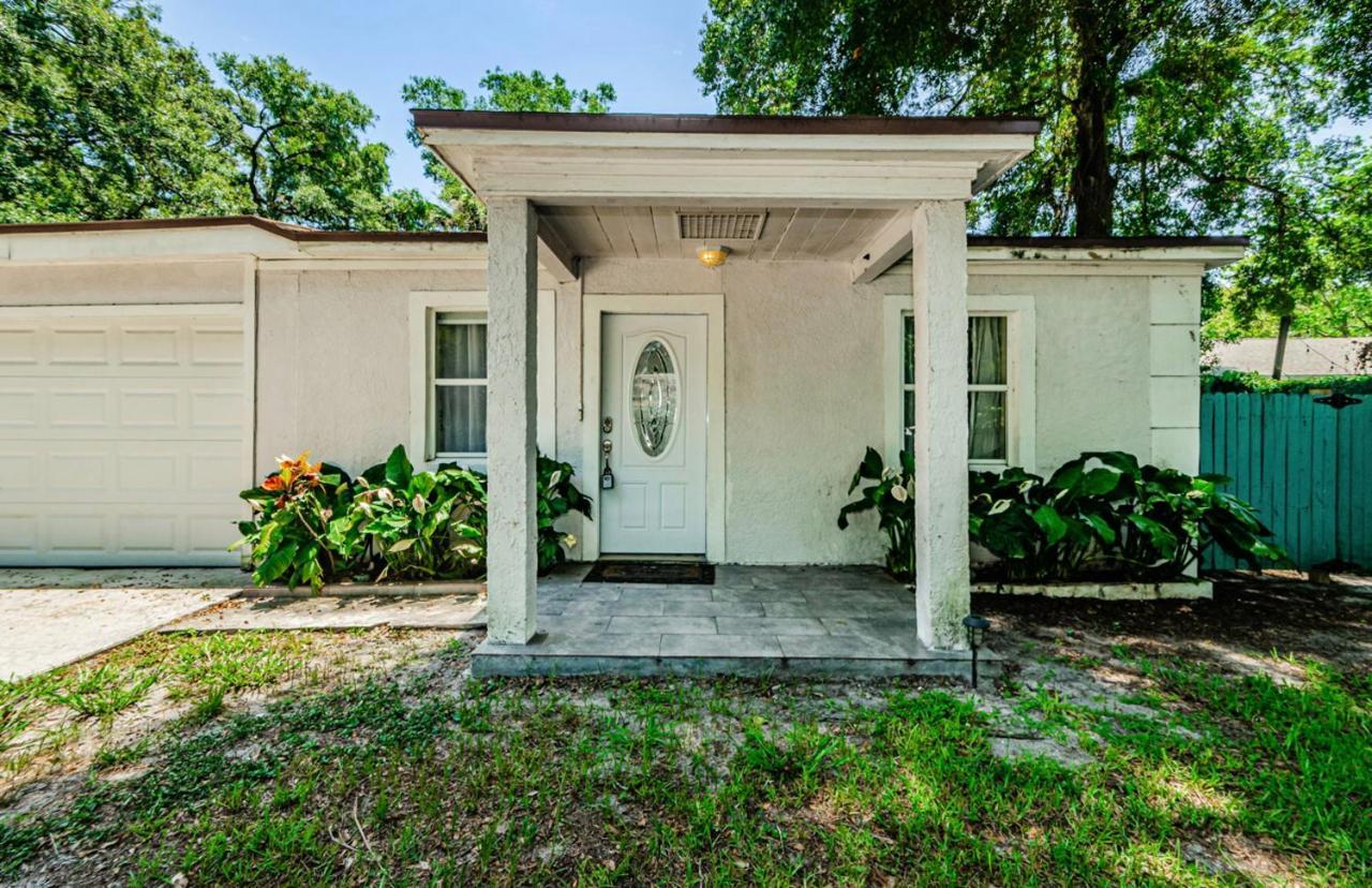 タンパ Beautiful Pool House In Old Seminole Heights!ヴィラ エクステリア 写真