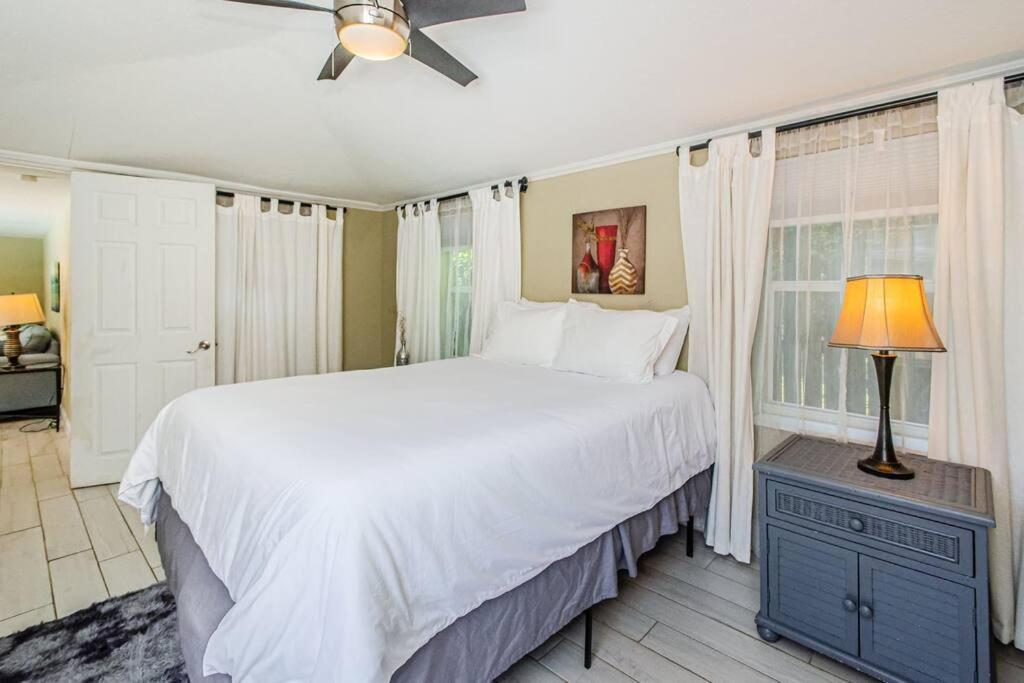 タンパ Beautiful Pool House In Old Seminole Heights!ヴィラ エクステリア 写真
