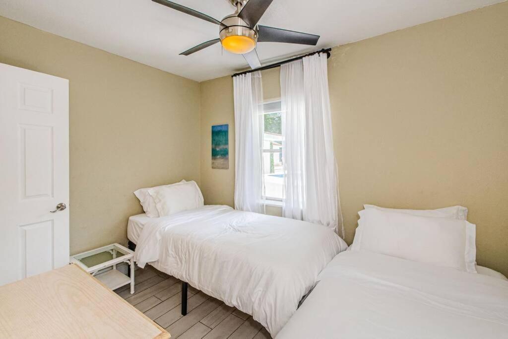 タンパ Beautiful Pool House In Old Seminole Heights!ヴィラ エクステリア 写真